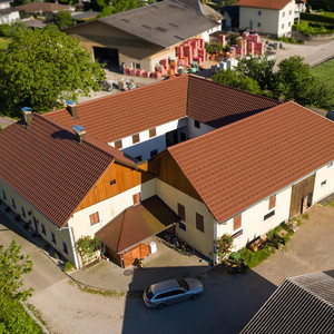 Innocente Dachdeckerei und Spenglerei: Wirtschaftsgebäude Gschwandt